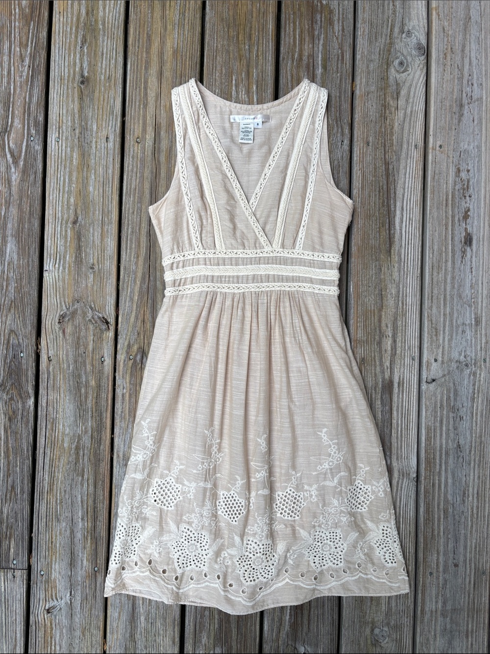 STUDIO M | Beige Eyelet Cotton Boho Sleeveless Crochet V-Neck Dress | Size 6